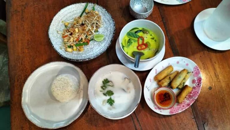 Chiang Mai : Small Group Thai Cooking Class With Market Tour