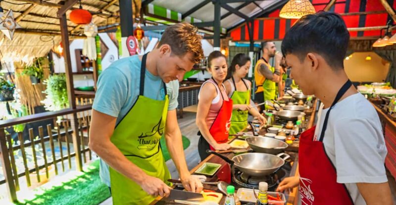 Chiang Mai: Traditional Thai-Akha Cooking Class& Market Tour - Experience Highlights