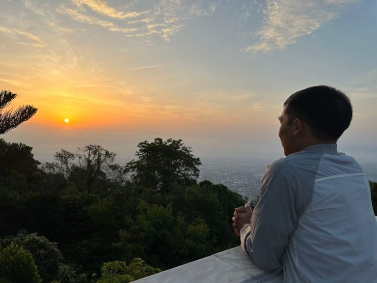 Chiangmai Sunrise Hike