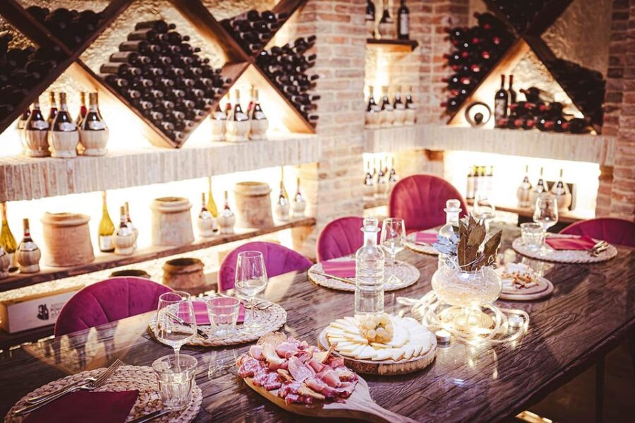 Chianti Lunch With Wine Tasting at Poggio Ai Laghi Winery