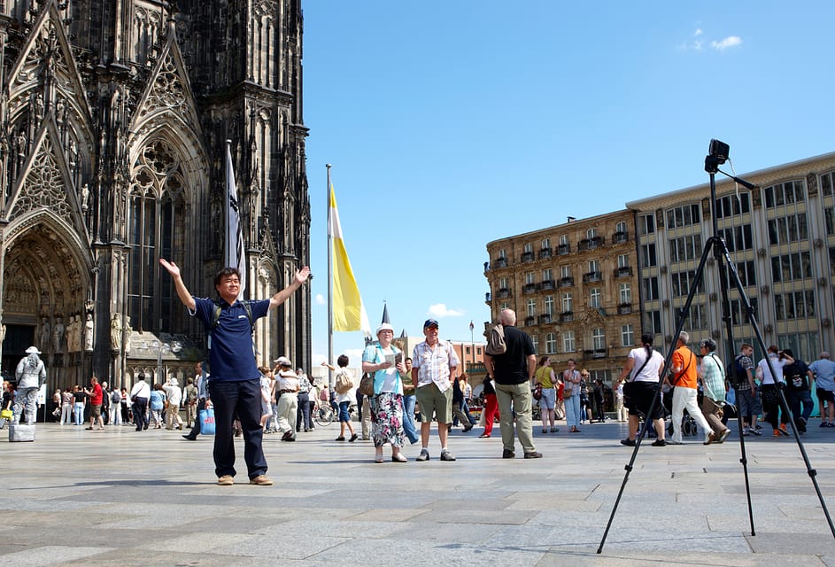 Cologne: Guided Walking Tour of the Cathedral Exterior - Tour Overview