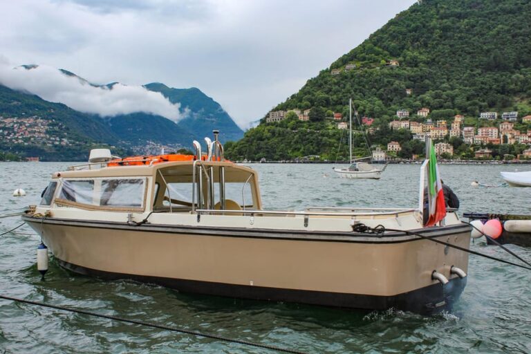 Como: Lake Como Shared Boat Tour