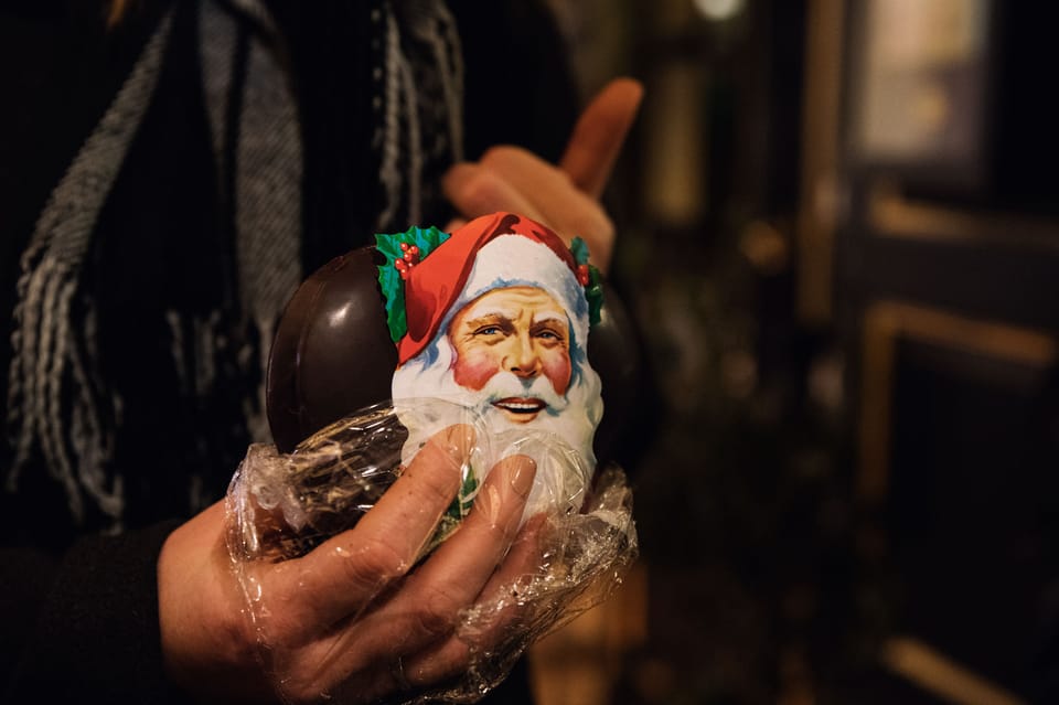 Copenhagen: Christmas Walking Tour With Treats and Drinks - Tour Overview and Details