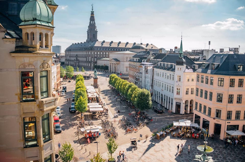 Copenhagen: Public 2-Hour Guided Walking Tour in French - Tour Overview