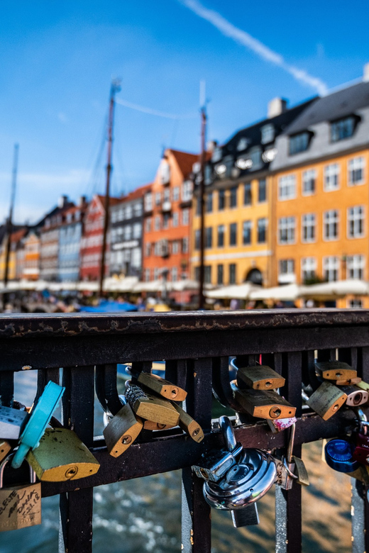 Copenhagen: Self-Guided Highlights & History Walking Tour - Experience Highlights