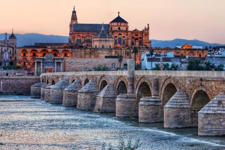 Cordoba: Old Town Private Walking Tour