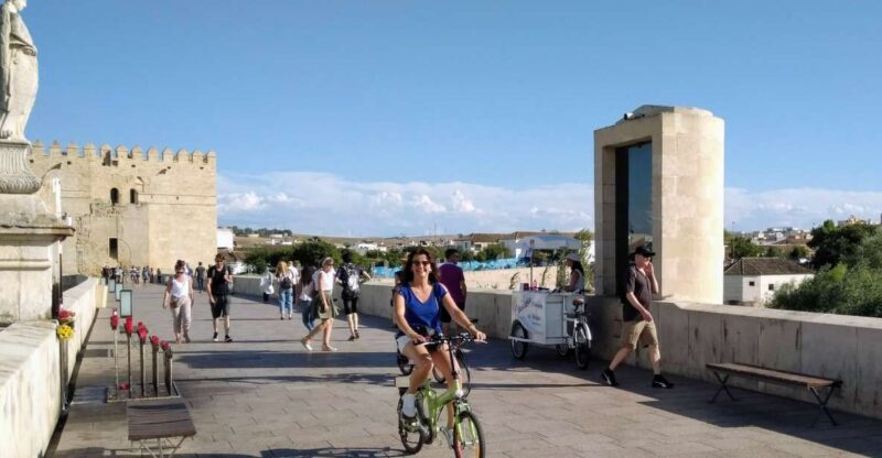 Córdoba: Private Bike Highlights Tour With Personal Guide - Key Points