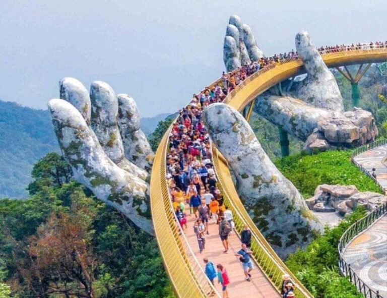 Da Nang: Golden Bridge – BaNa Hills by Private Car