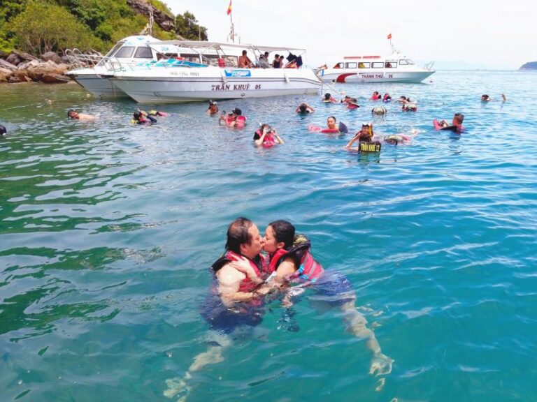 Da Nang/Hoi An: Cham Islands Snorkeling by High-Speed Boat