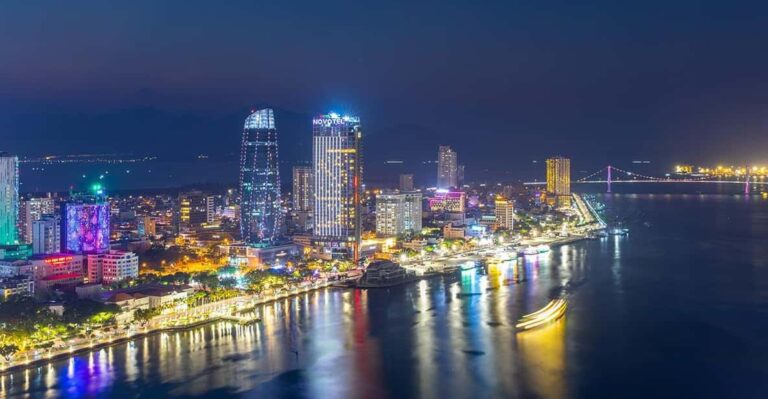 Da Nang: Night Tour With Drink at Rooftop Bar and Dinner