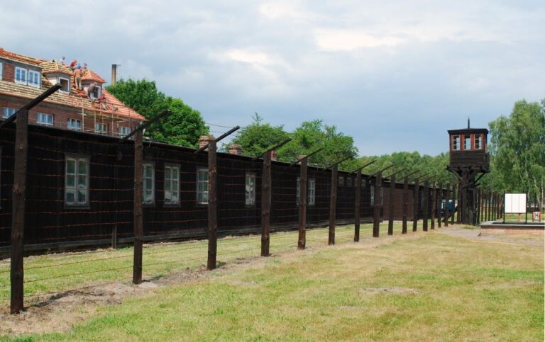 DAILY Stutthof Concentration Camp With Guide and Transport