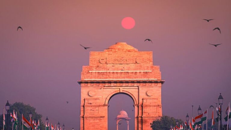 Delhi : Private Delhi Evening(Night) Tour by Car – 4 Hours