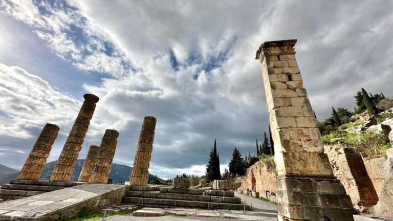 Delphi Navel Of Earth Hosios Loukas Full Day Private Tour