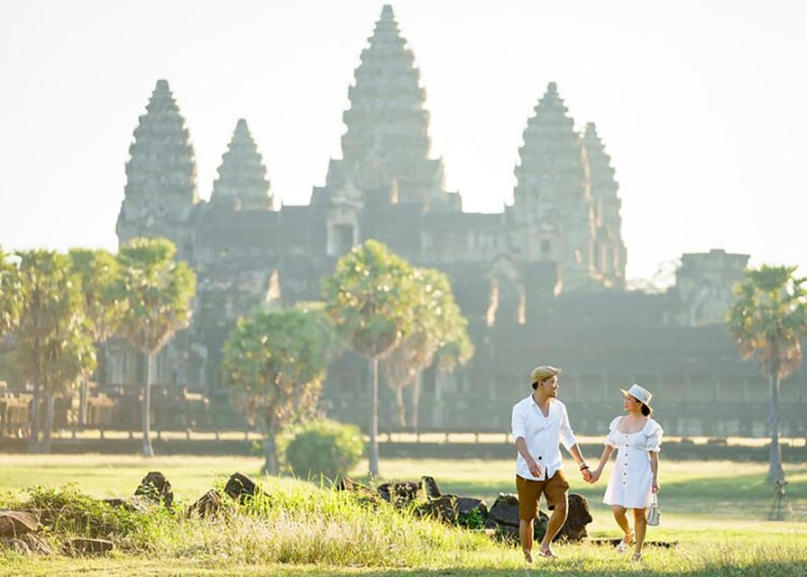 Discover Angkor Wat Sunrise Tour via Tuk Tuk & Breakfast - Tour Overview