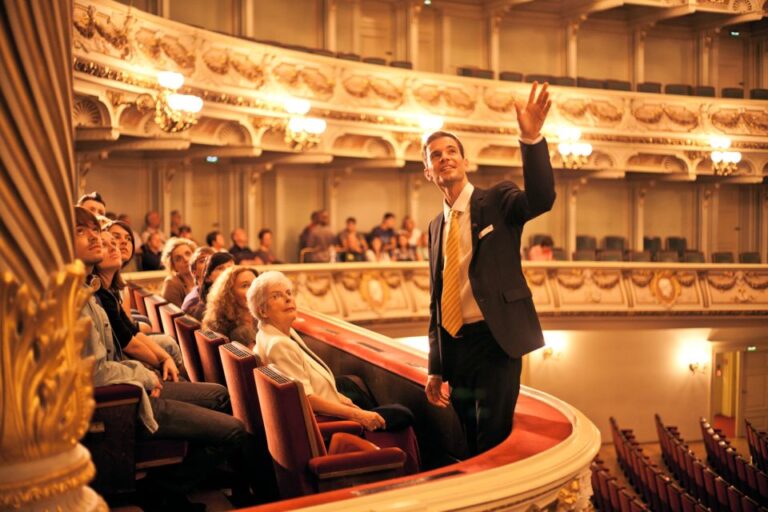 Dresden: Semperoper and Old Town Tour