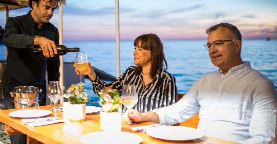 Dubrovnik: Sunset Dinner Cruise Around the Old Town - Activity Overview