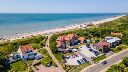 Dune Hotel Haga - Overview and Location