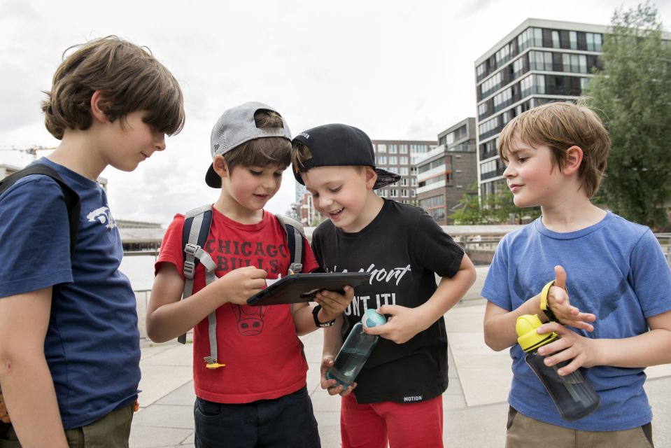 Düsseldorf: City Exploration Game for Kids With Geolino - Overview of the Game