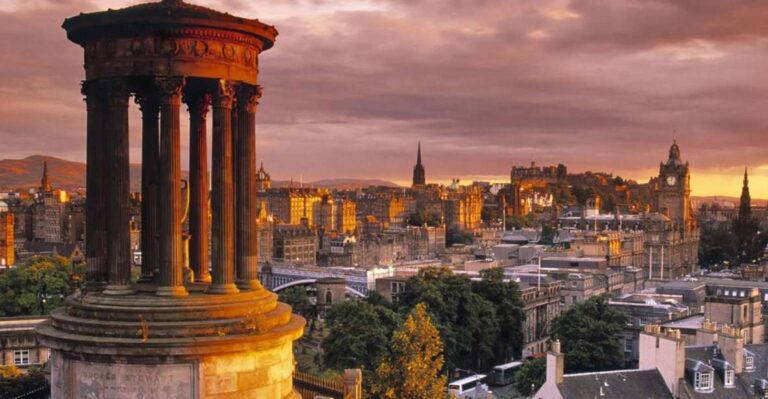 Edinburgh: 3-Hour Historical Walking Tour in Italian