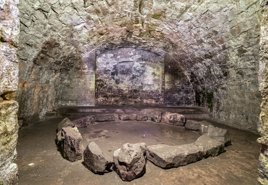 Edinburgh: Haunted Underground Vaults and Graveyard Tour - Key Points