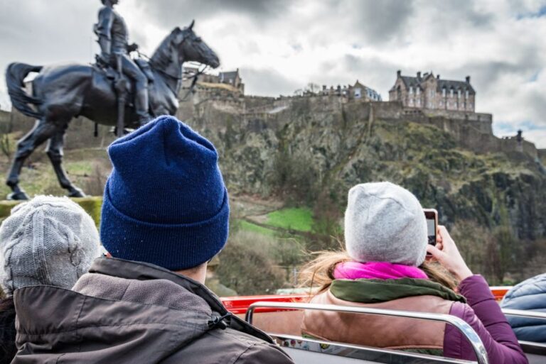 Edinburgh: Hop-On Hop-Off Bus Pass With 3 City Tours