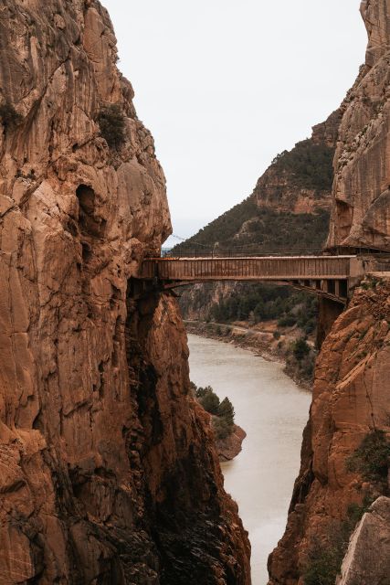 El Chorro: Caminito + Guided Tour With Electric Bike 2h - Adventure in El Chorro