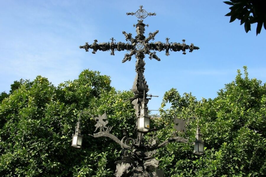 Enchanted Seville: Private Walking Tour