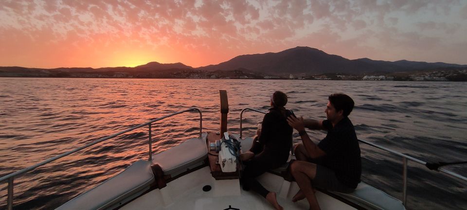 Estepona: Sunset Boat Trip & Cava & Tapas - Scenic Sunset Views