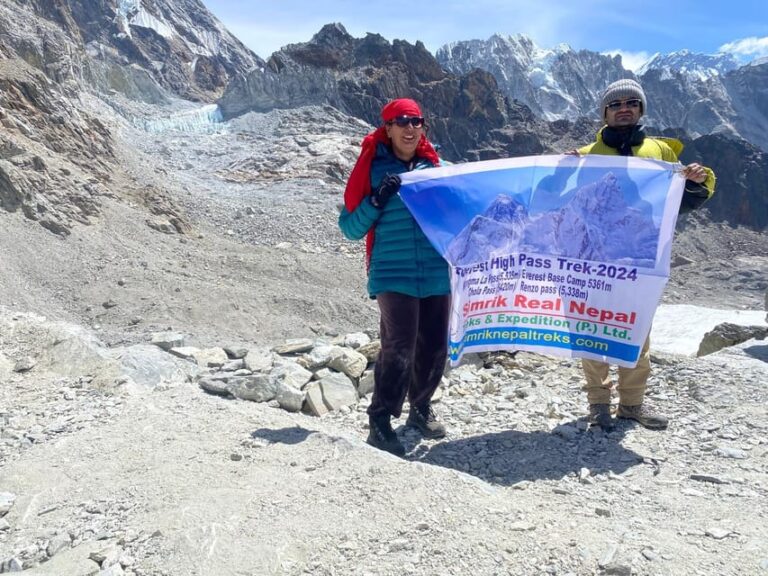 EVEREST HIGH PASS TREK