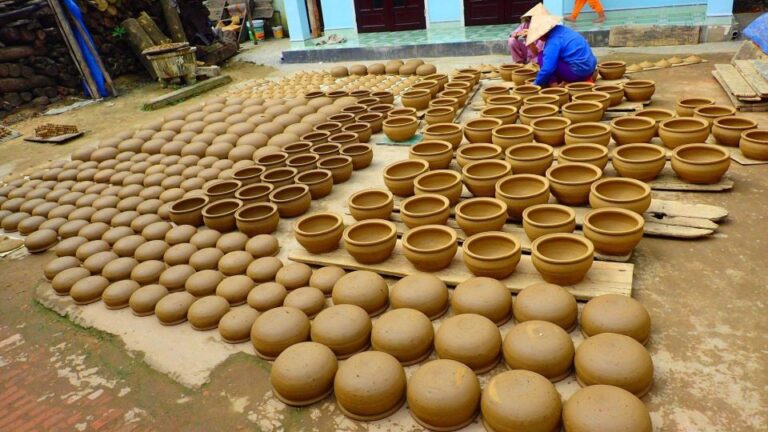 Experience Making Pottery With Local Craftsman in Local Home