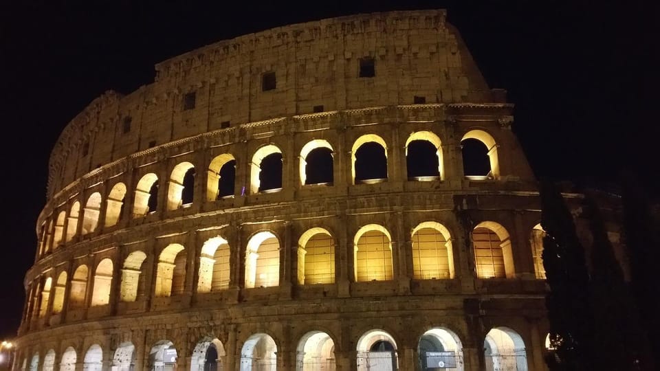 Explore Rome on a Guided Walking Tour With a Local Expert - Tour Overview