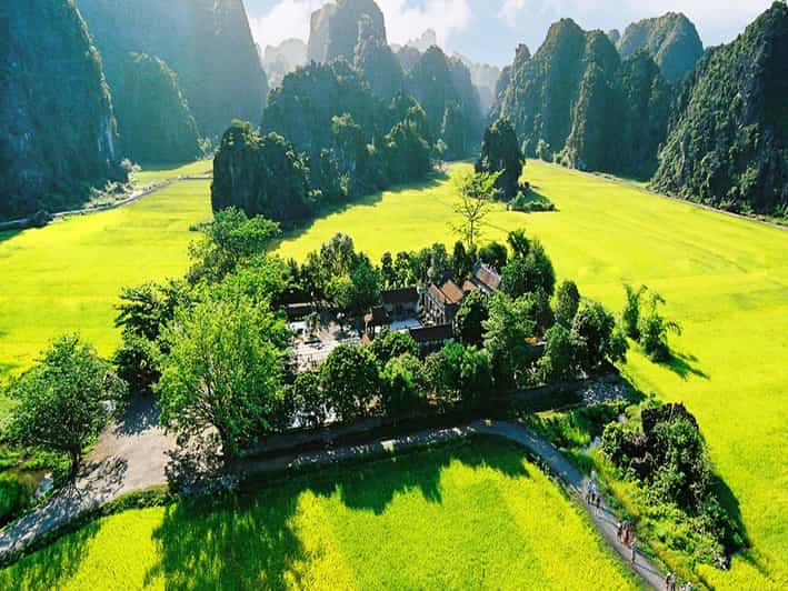 EXPLORE THE BEAUTY HOA LU - TAM COC - MUA CAVE - Overview of the Tour