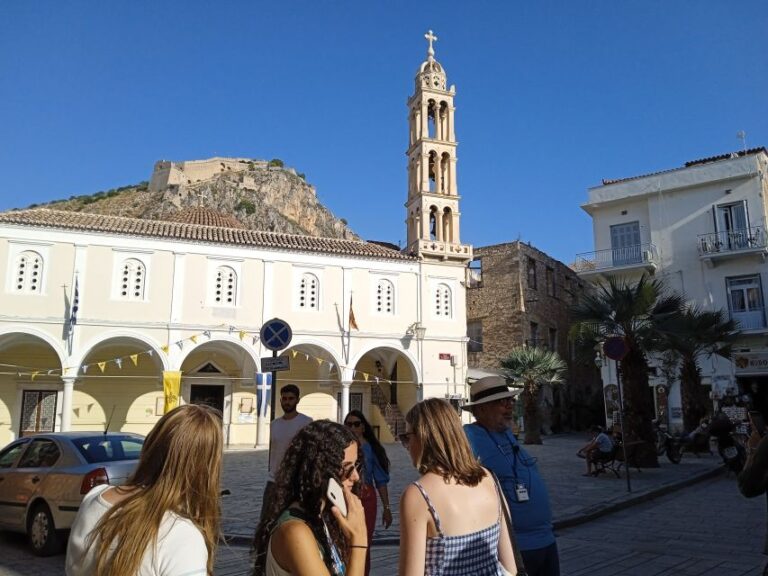 Explore the Highlights of Nafplio With a Local!