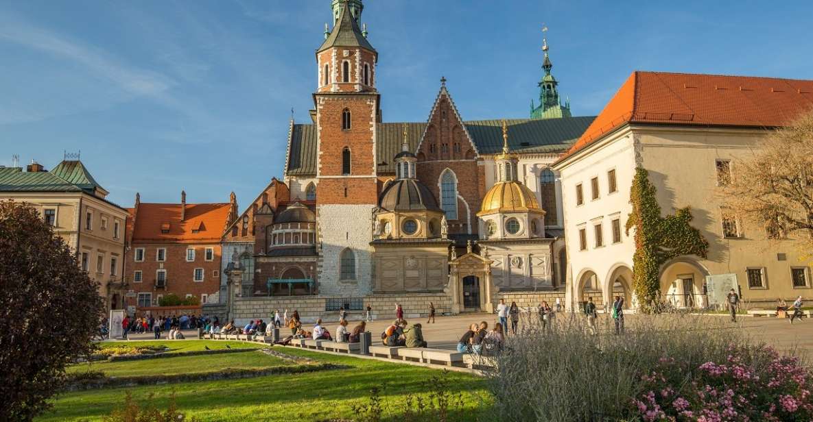 Explore the Wawel Cathedral With a Local Guide - Activity Overview