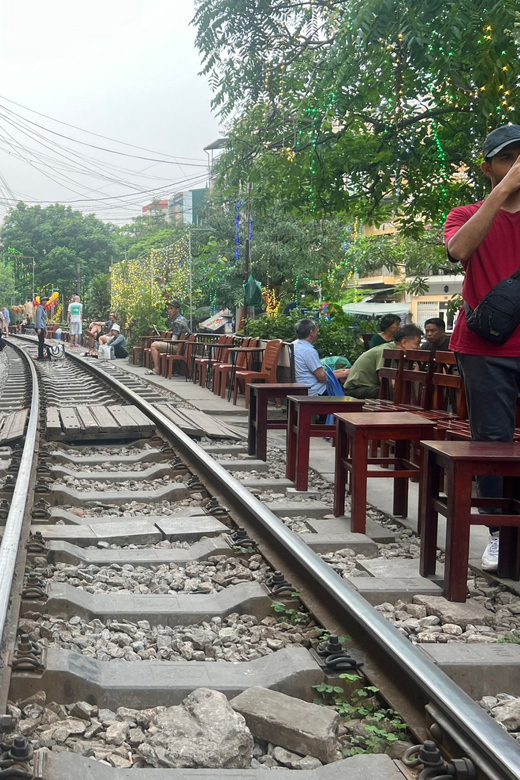 Food Tour: Visit Hanoi Old Quarter and Train Street - Train Street Attraction