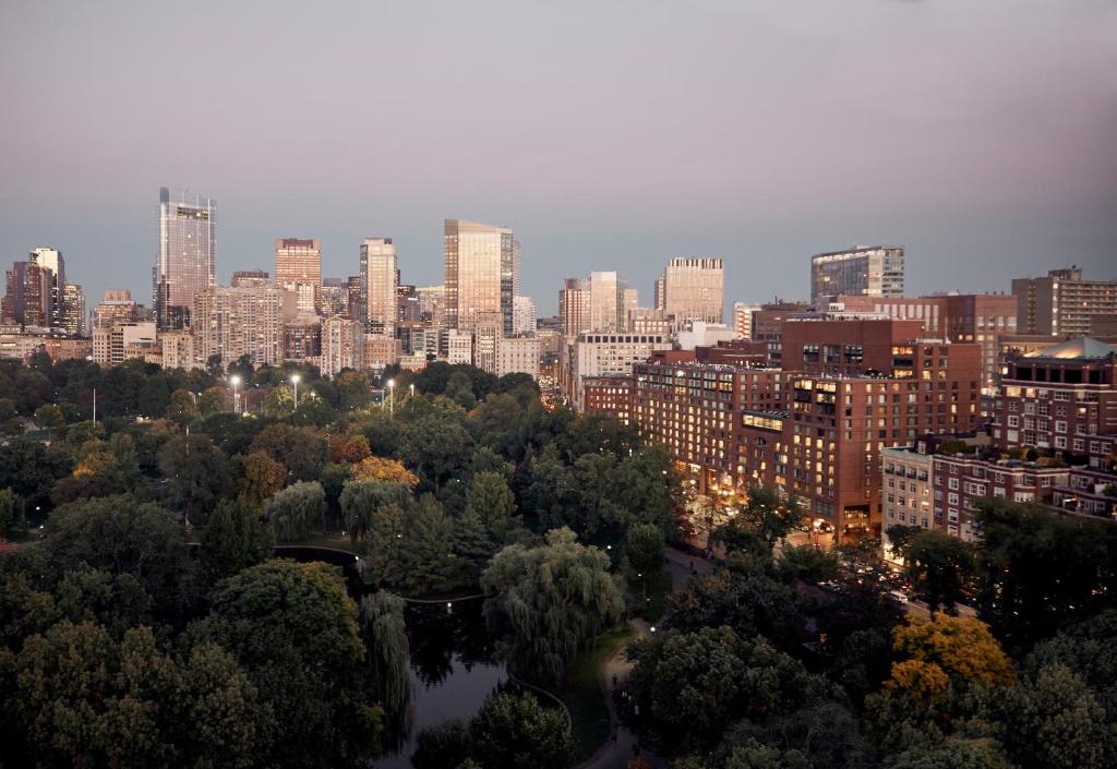 Four Seasons Boston - Hotel Overview and Location