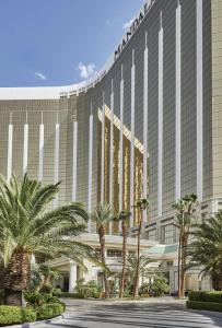 Four Seasons Hotel Las Vegas - Hotel Overview and Location