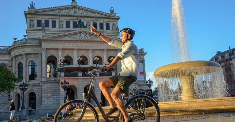 Frankfurt: Guided Bike Tour