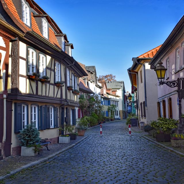 Frankfurt: Höchst Walking Tour With a Local - Overview of the Tour