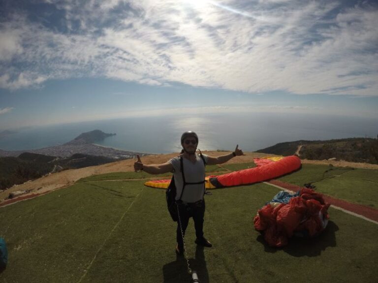 From Antalya/Side: Tandem Paragliding in Alanya