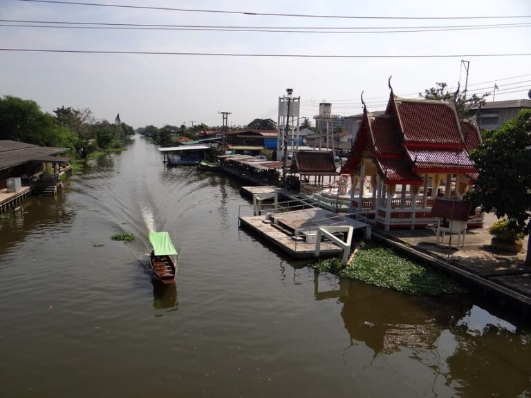 From Bangkok: Mahasawat Canal and Organic Fruit Farm Tour