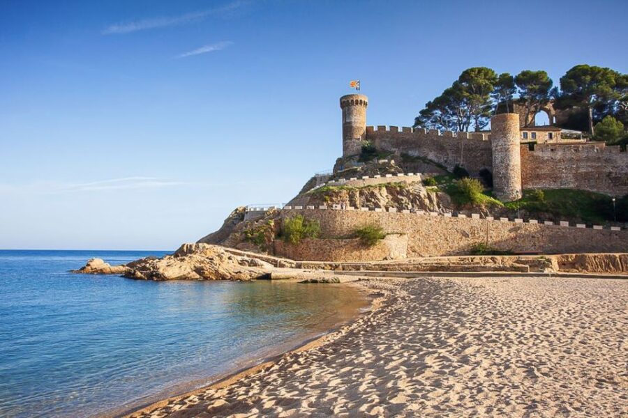 From Barcelona: Costa Brava Day Tour With Lunch