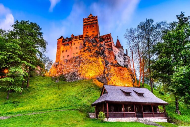 From Bucharest: Bran, Peles Castle & Brasov Private Day Tour