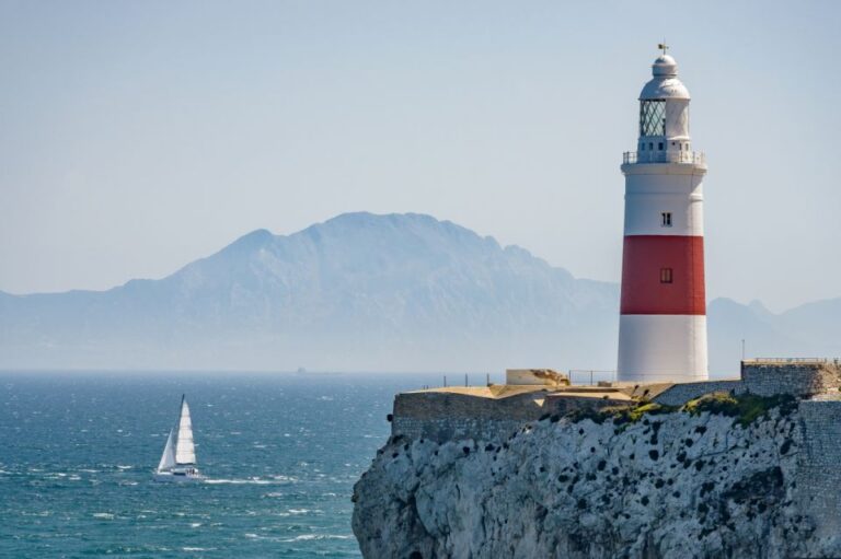 From Cadiz/El Puerto/Jerez: Gibraltar Sightseeing Day Trip