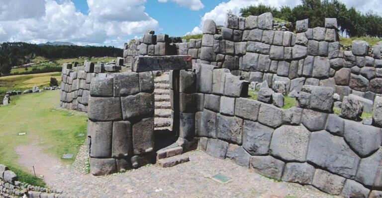 From Cusco: City Tour Cusco Tambomachay and Sacsayhuaman