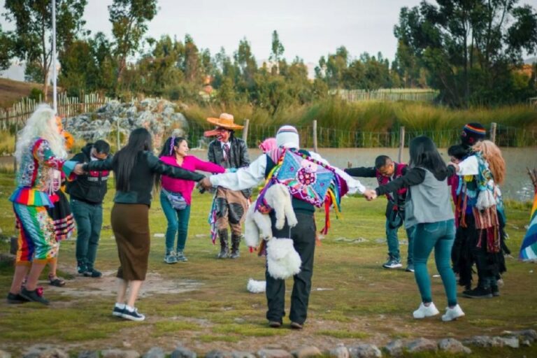 From Cusco: Excursion Cusco by Panoramic Bus and Pisco Sour