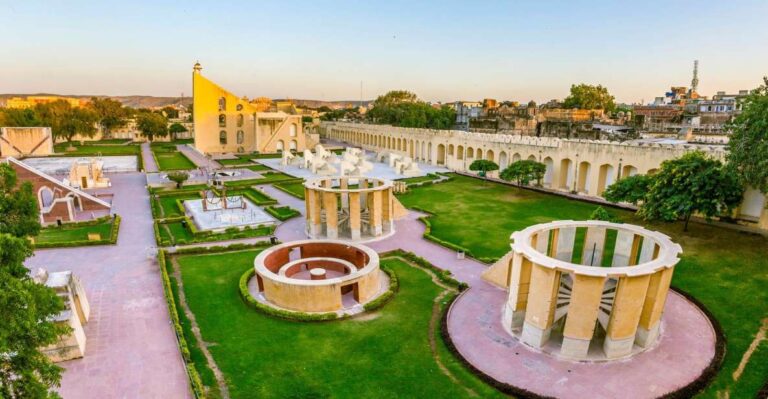 From Delhi: Jaipur Guided City Tour With Hotel and Transfer