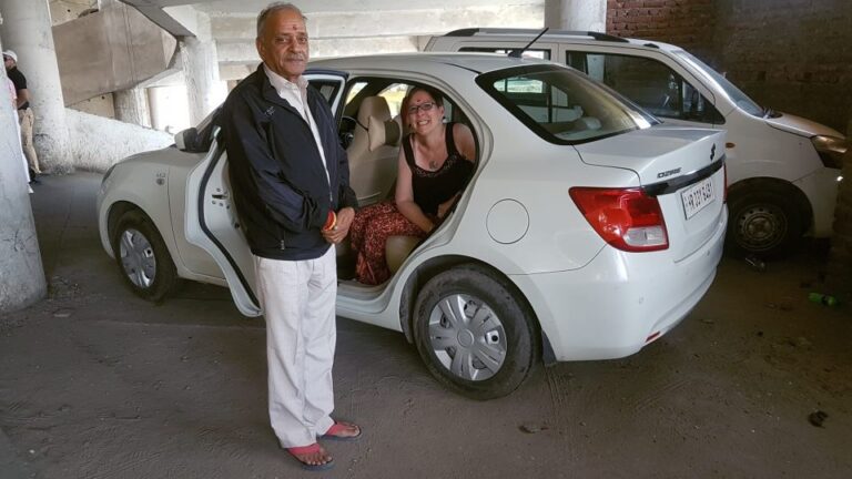 From Delhi : Private Transfer From Delhi To Agra in AC Car