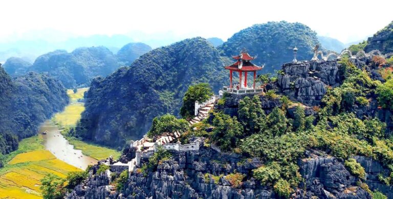 From Hanoi: Ninh Binh 2-Day Luxury Guided Tour