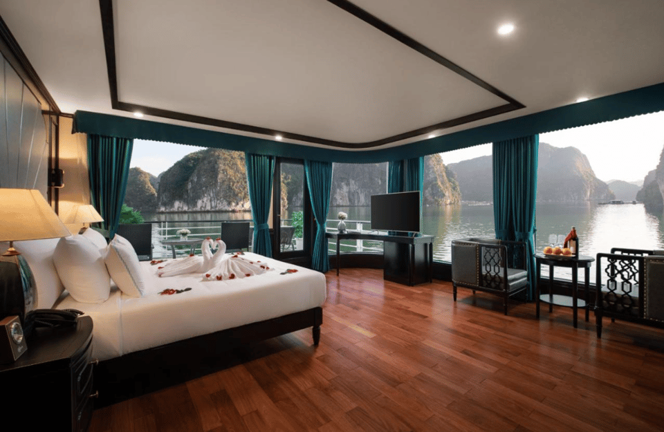 From Hanoi: Travel Ha Long Bay 2 Days With A Luxury Cruise - Visit Titop Island